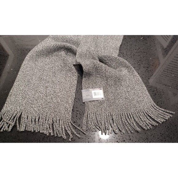 JOHN BARTLETT STATEMENTS MEN'S WINTER FRINGE MARBLED GRAY ACRYLIC SCARF NWT - Picture 2 of 6